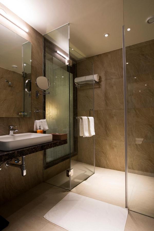 New Hotel Europa Inn Rajkot Eksteriør billede