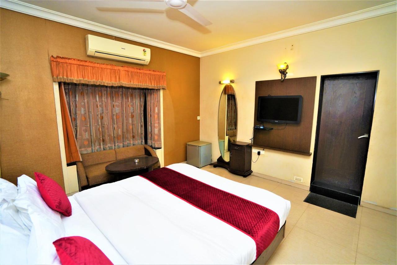 New Hotel Europa Inn Rajkot Eksteriør billede