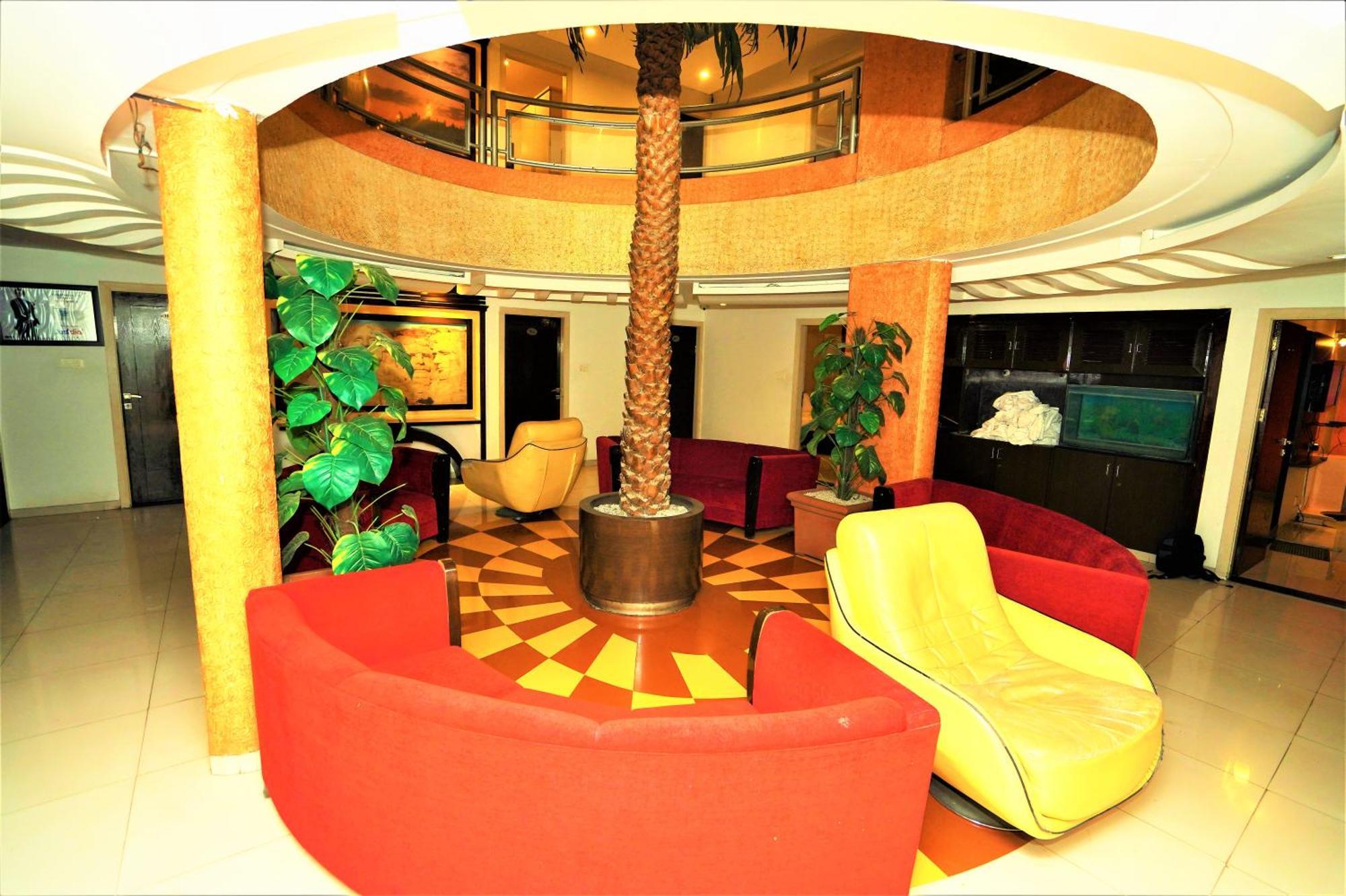 New Hotel Europa Inn Rajkot Eksteriør billede