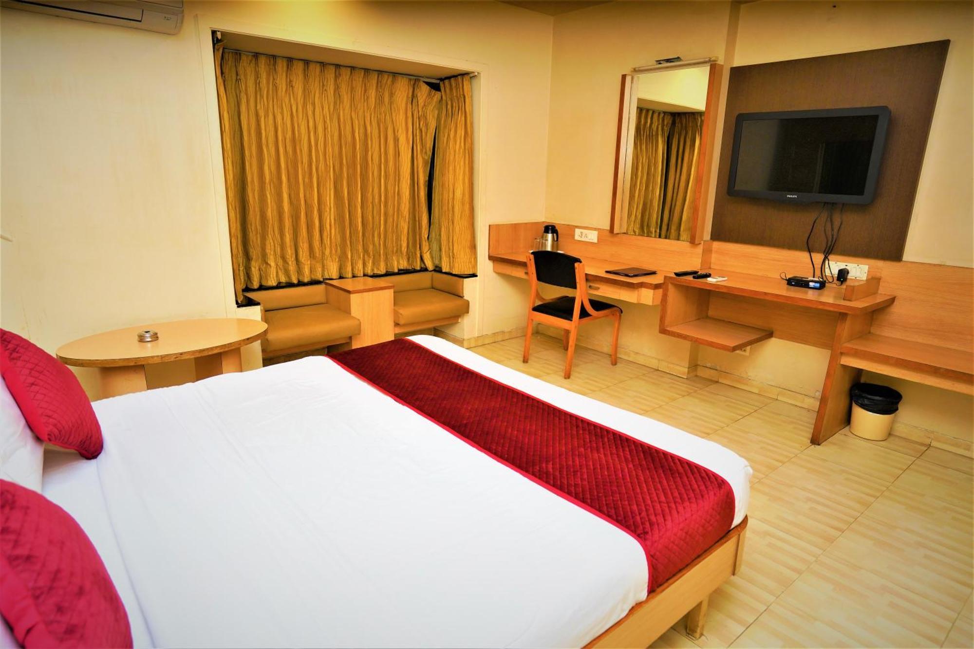 New Hotel Europa Inn Rajkot Eksteriør billede