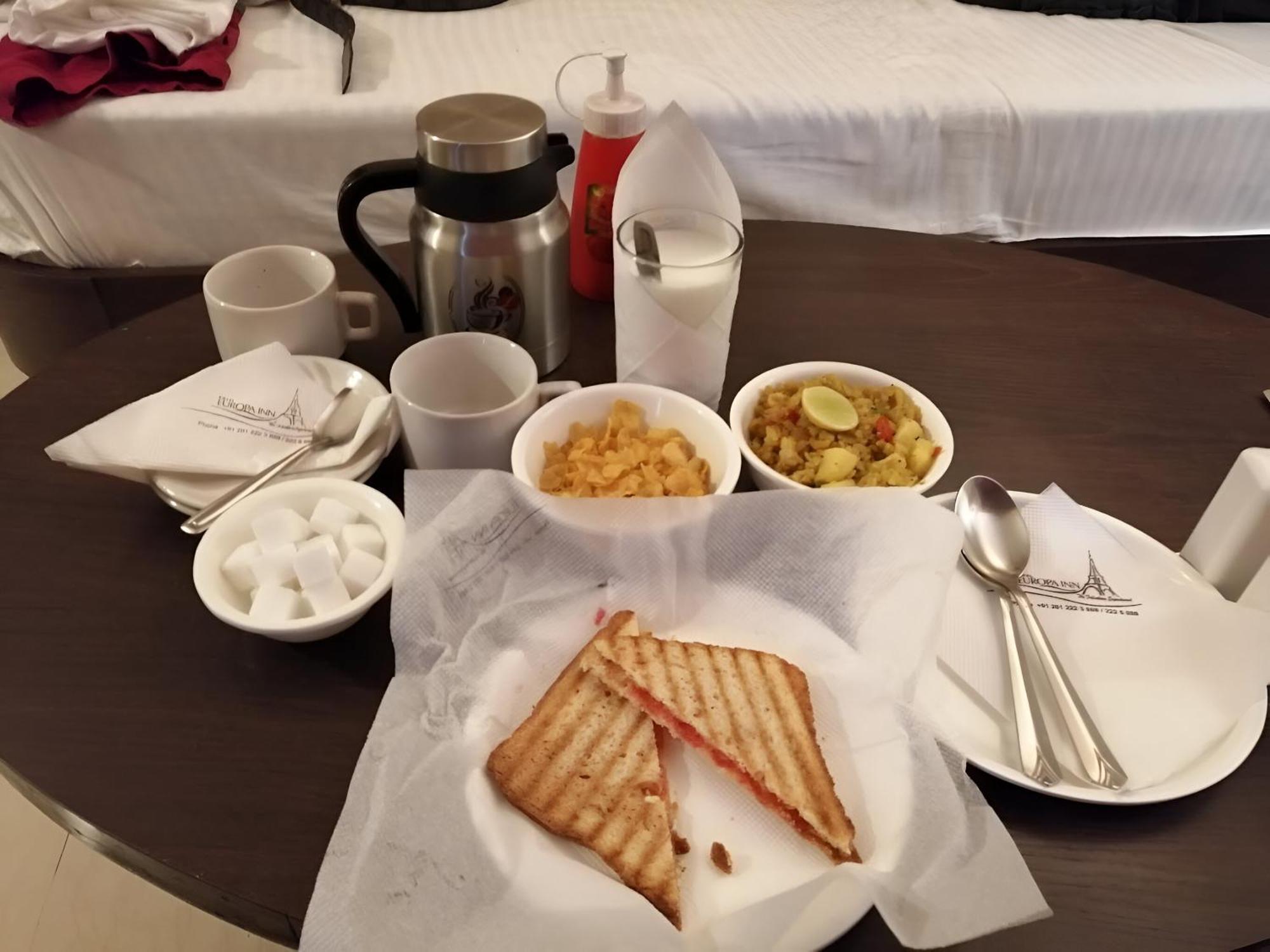 New Hotel Europa Inn Rajkot Eksteriør billede