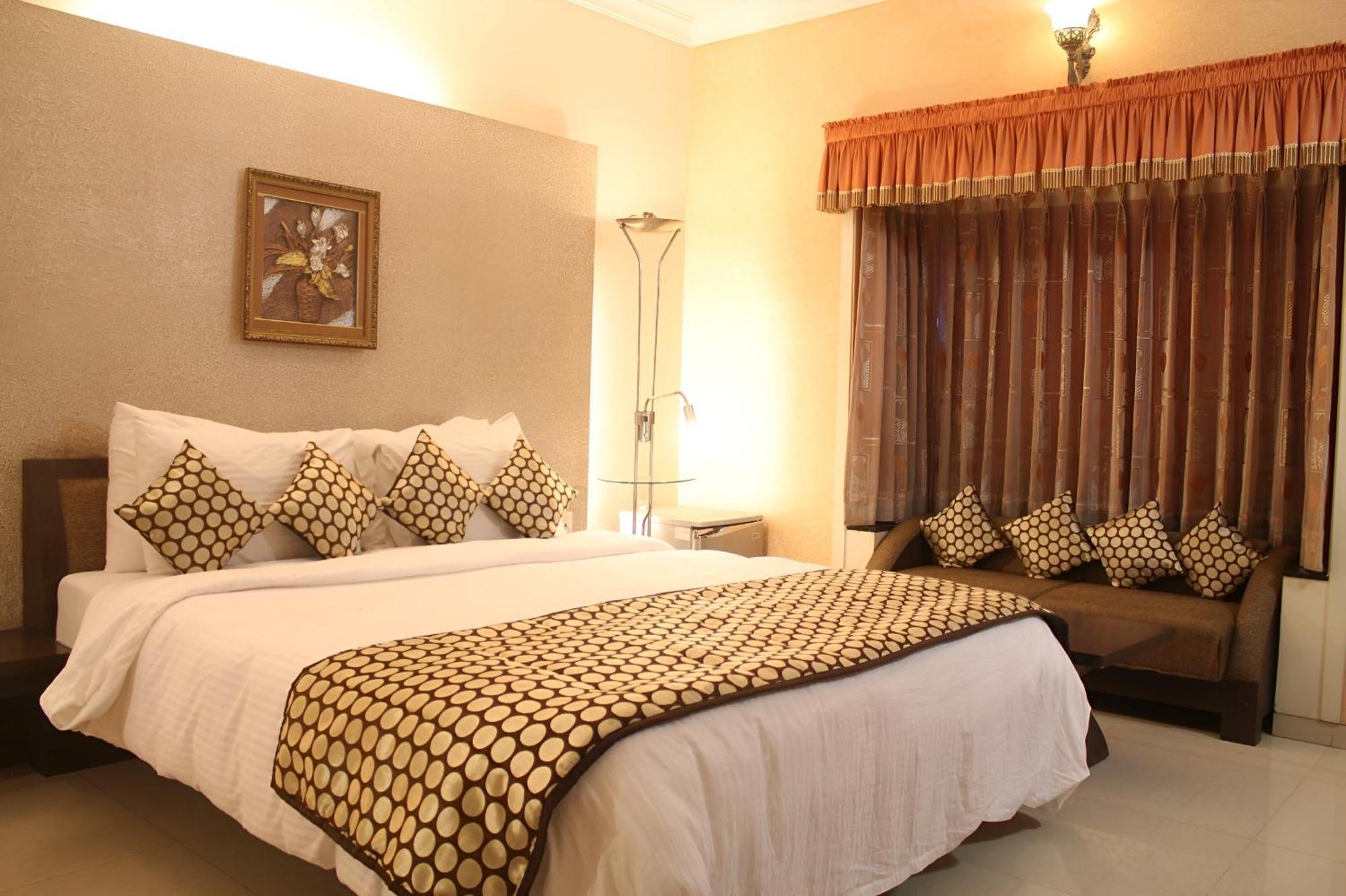 New Hotel Europa Inn Rajkot Eksteriør billede